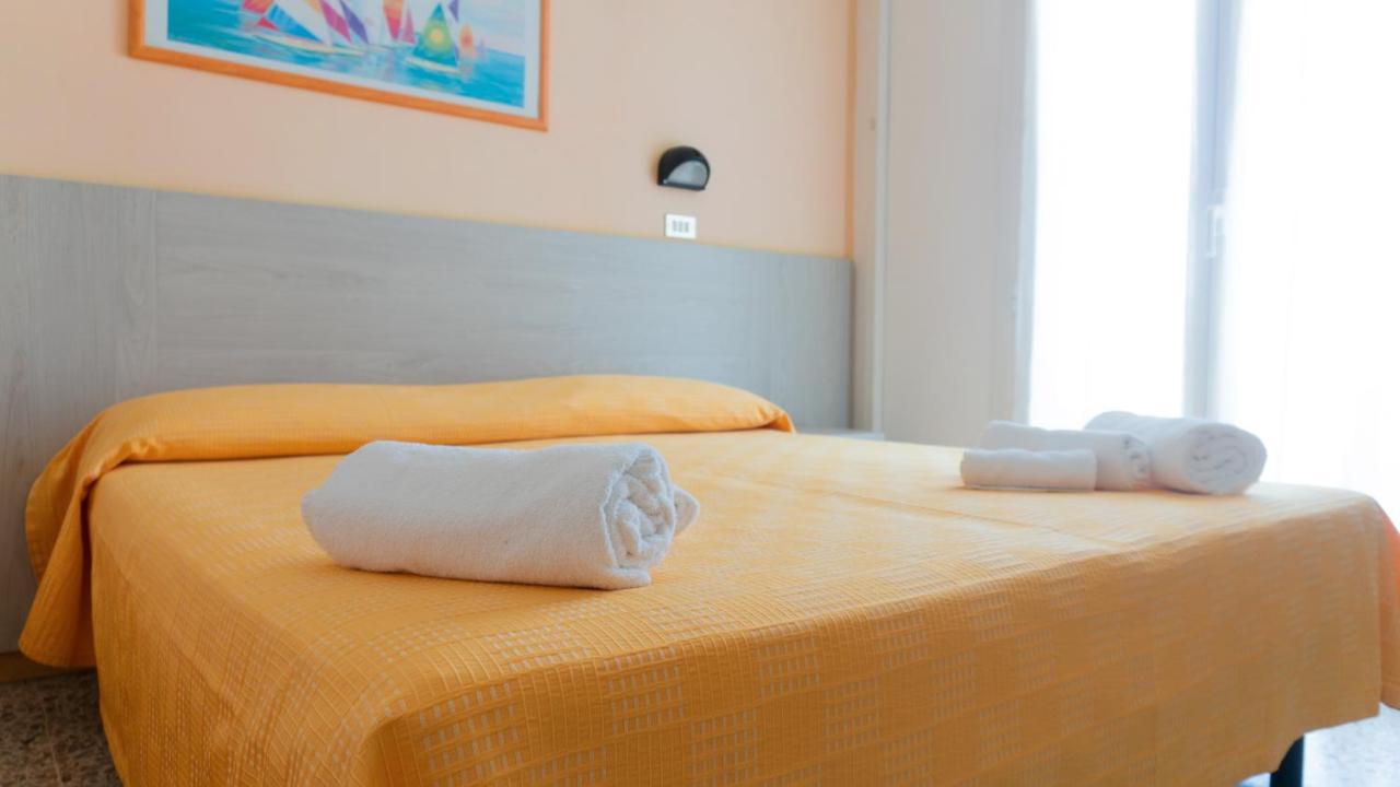 B&B Hotel Villa Nora Bellaria-Igea Marina Exteriör bild