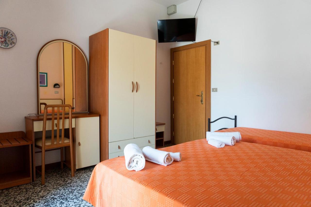 B&B Hotel Villa Nora Bellaria-Igea Marina Exteriör bild