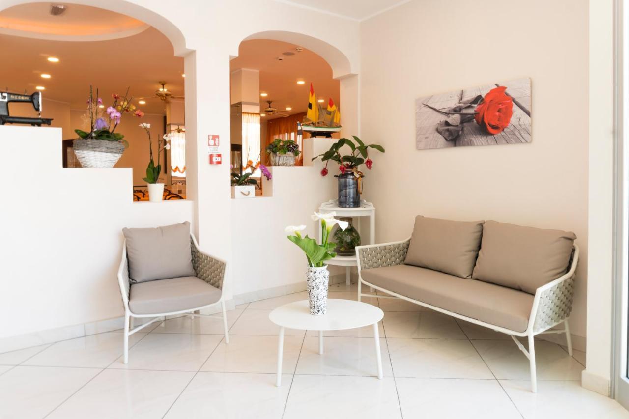 B&B Hotel Villa Nora Bellaria-Igea Marina Exteriör bild