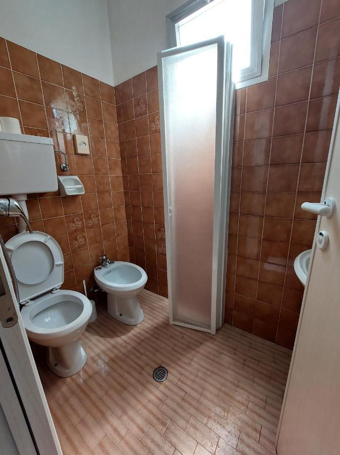 B&B Hotel Villa Nora Bellaria-Igea Marina Rum bild